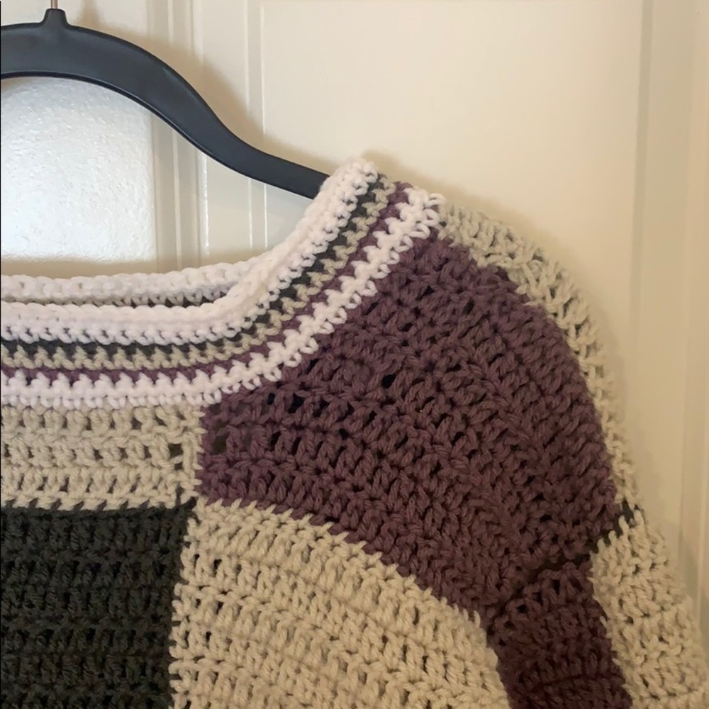 hand made cropped sweater - Picture 5 of 8